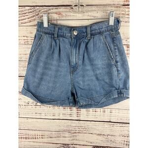 Womens American Eagle Denim Blue Jean Mom Shorts Pleated Cuffed Baggy Casual 2